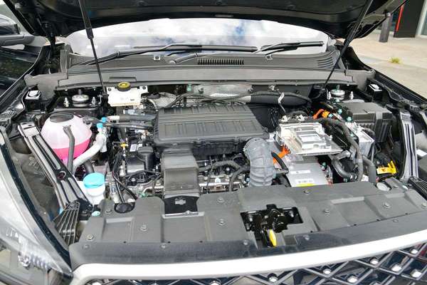 2026 Chery Tiggo 4 Hybrid Ultimate thumb-5