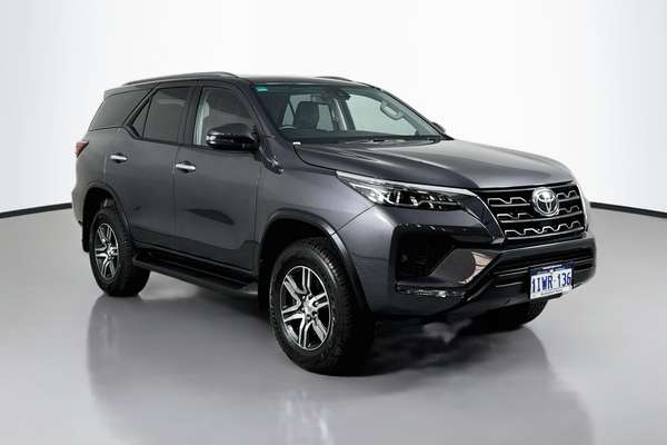 2025 Toyota Fortuner GXL GUN156R