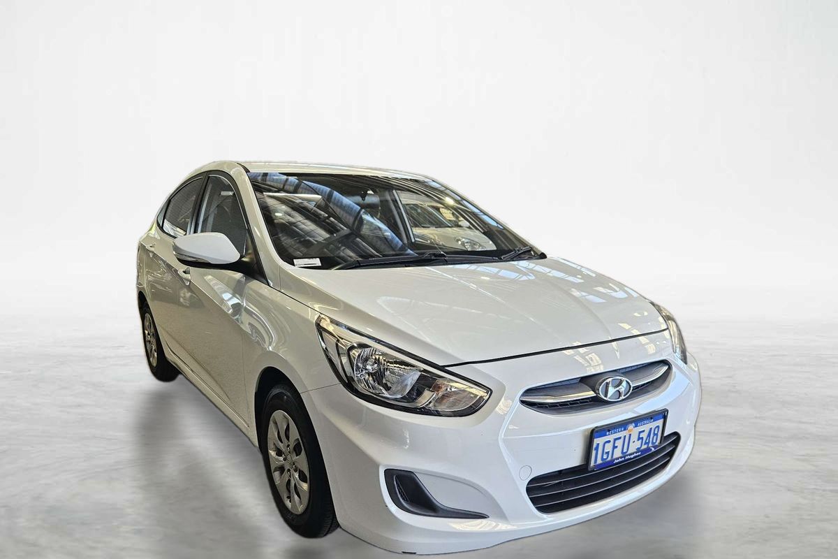 2017 Hyundai Accent Active RB4