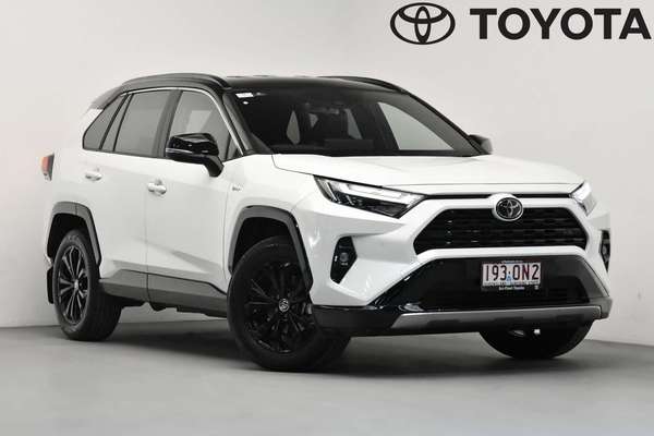 2025 Toyota RAV4 XSE AXAH52R