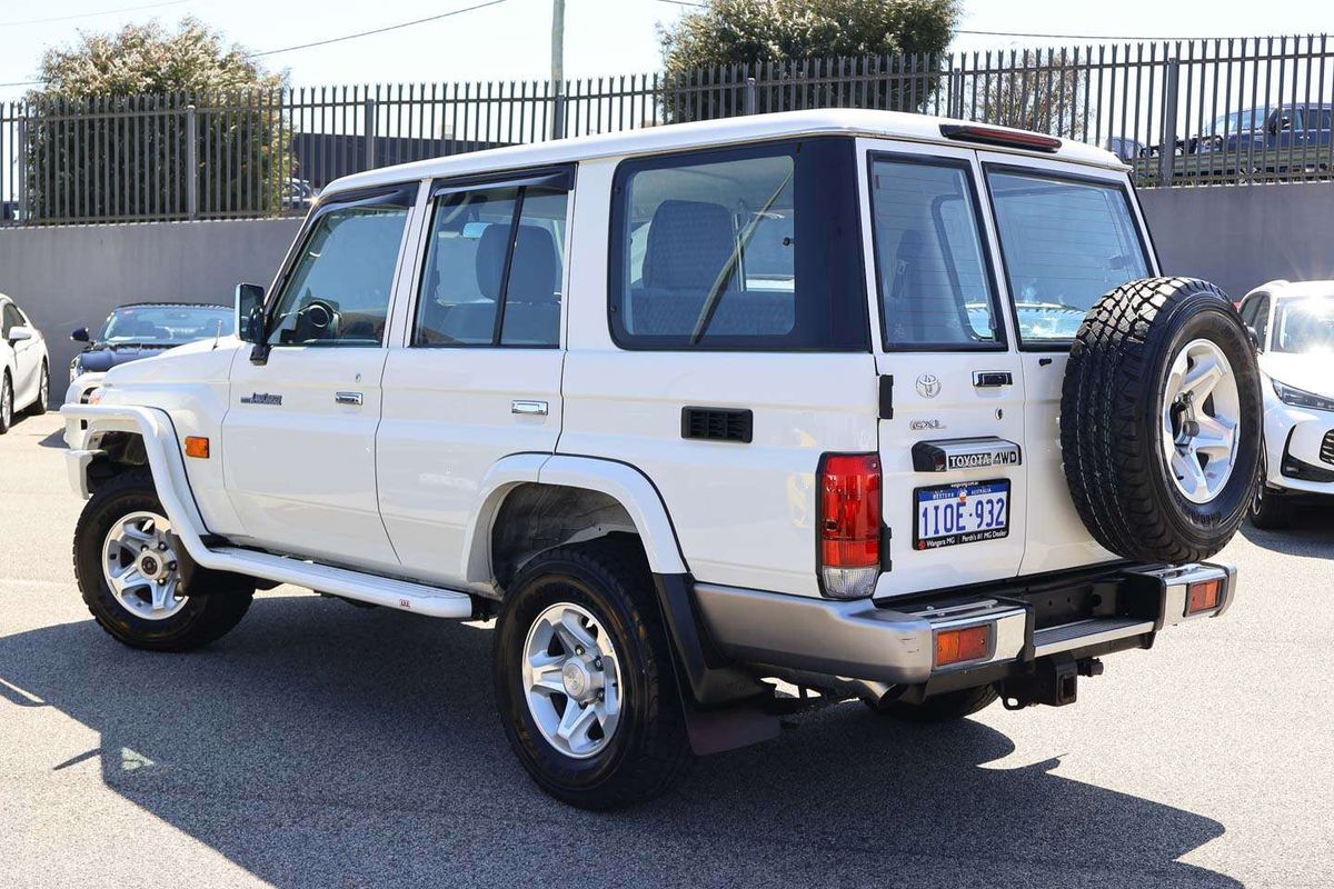 2023 Toyota Landcruiser GXL VDJ76R