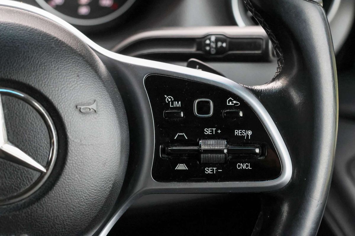 2020 Mercedes-Benz Sprinter 419CDI VS30 MWB Low Roof image 18