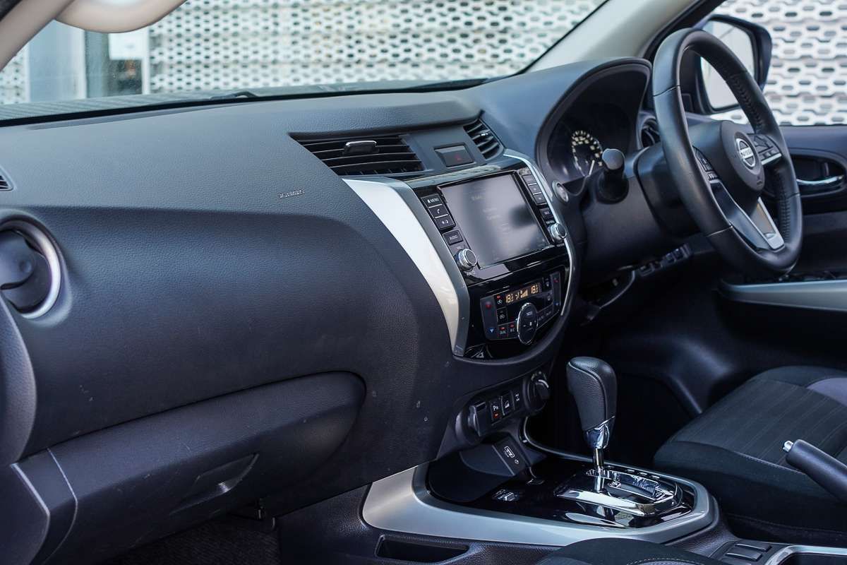 2023 Nissan Navara ST-X D23 4X4