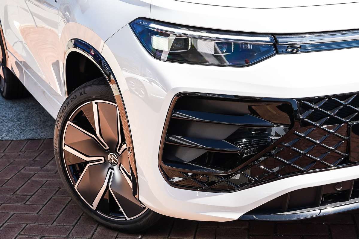 2025 Volkswagen Tayron 195TSI R-Line R4