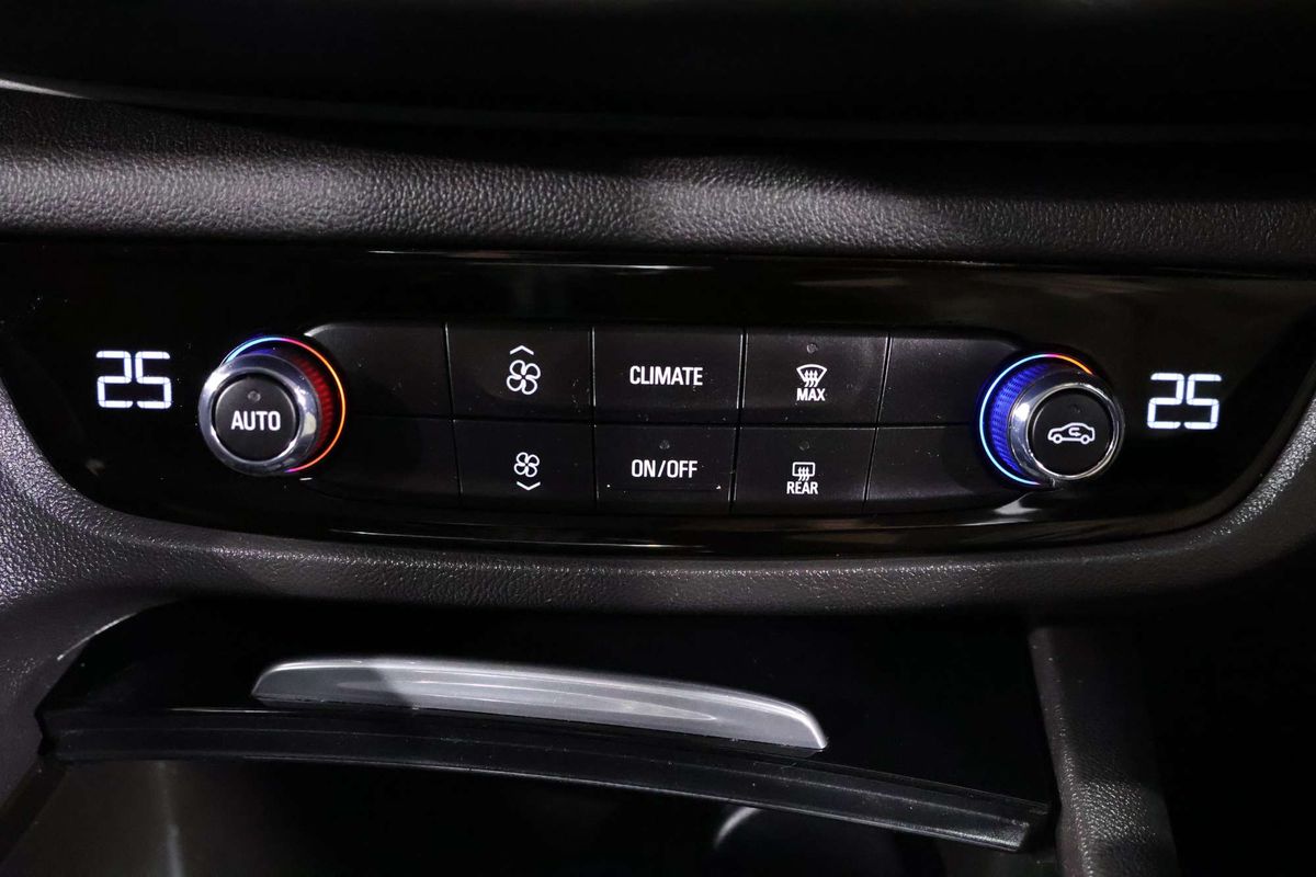 2017 Holden Commodore LT ZB