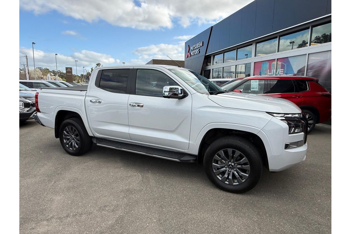 2025 Mitsubishi Triton GLS MV 4X4