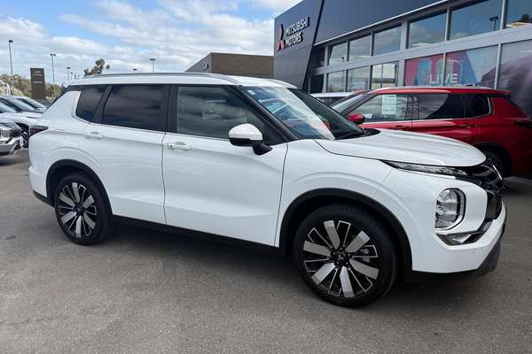 2025 Mitsubishi Outlander Aspire ZM