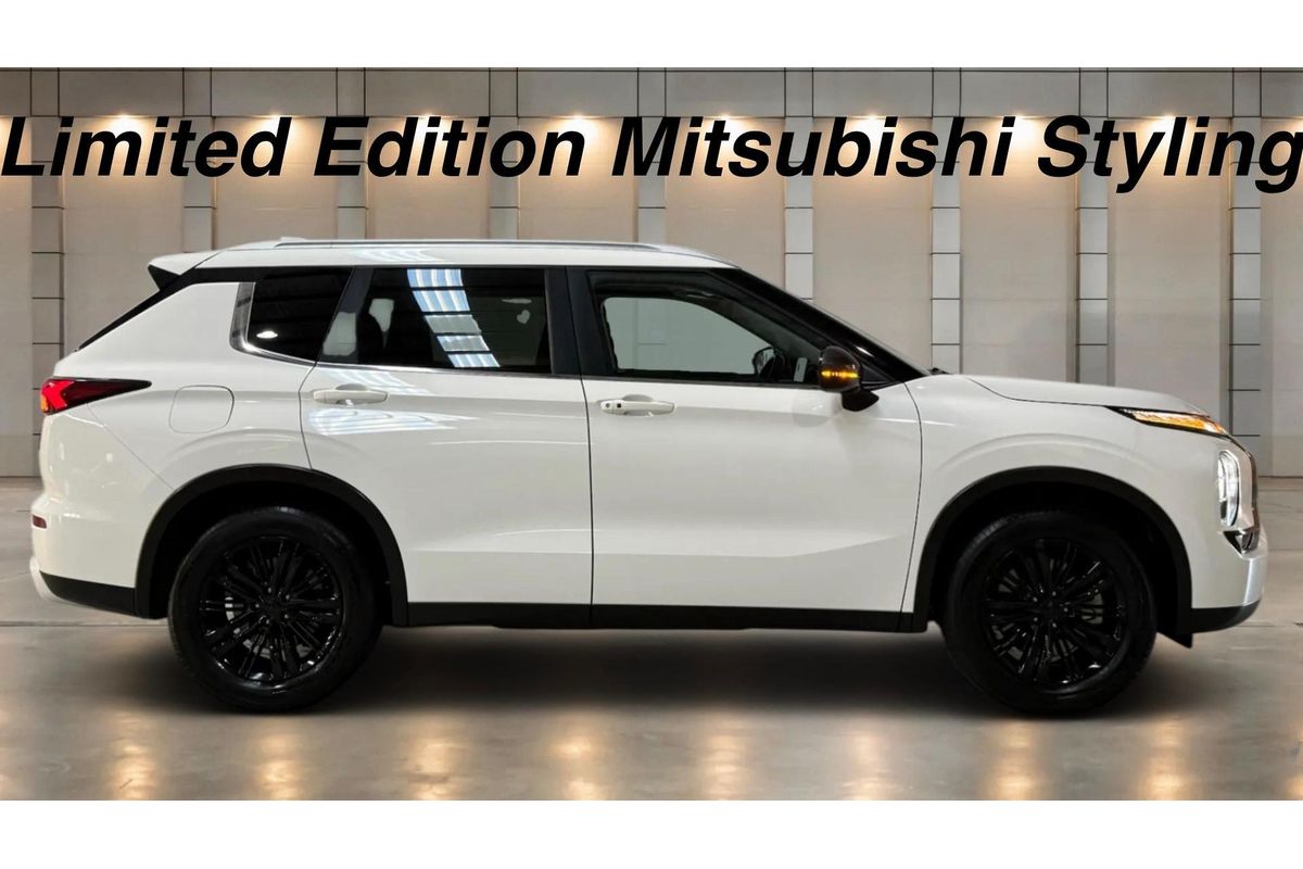 2024 Mitsubishi Outlander LS ZM