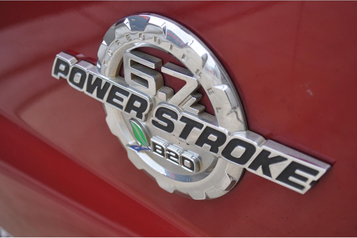 2016 Ford F250 Platinum 4X4 image 11
