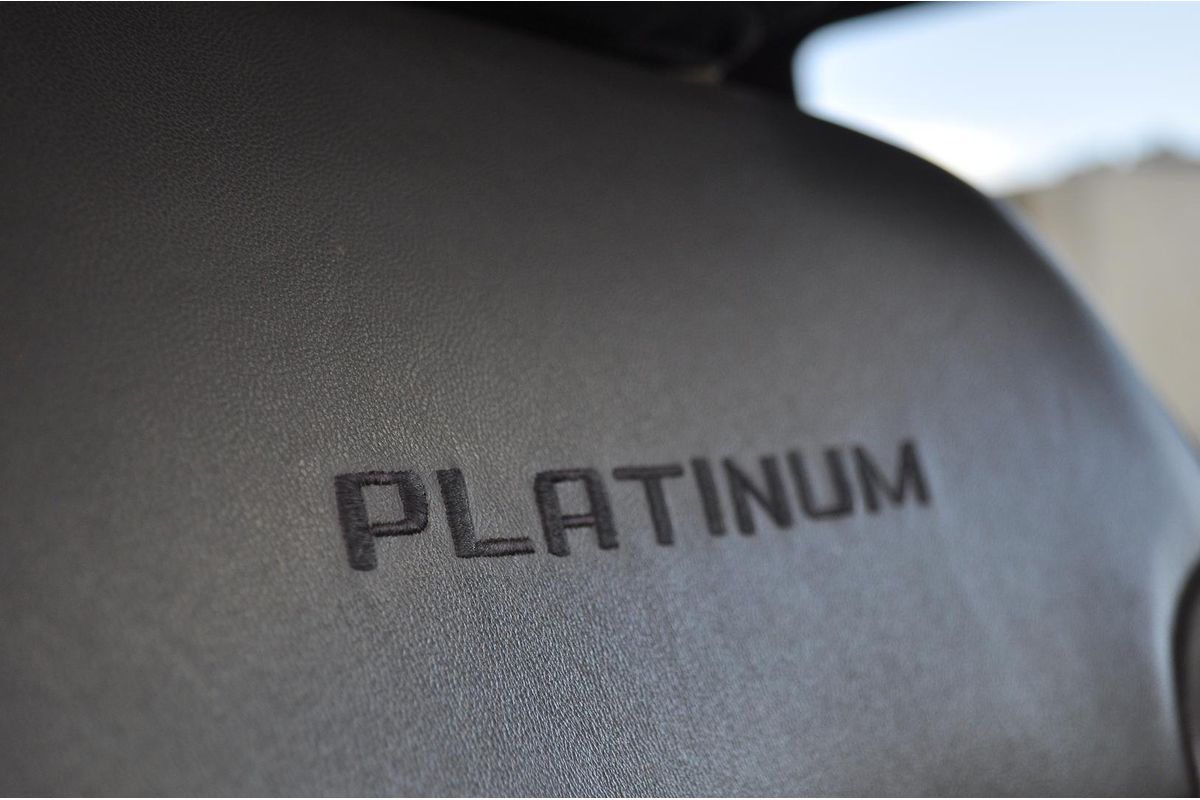 2016 Ford F250 Platinum 4X4 image 15