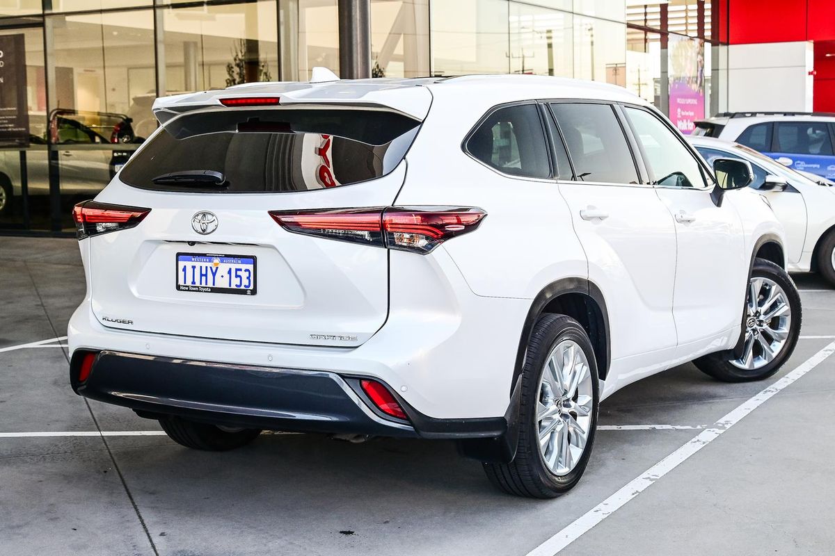 2024 Toyota Kluger Grande