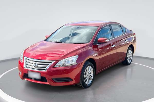 2013 Nissan Pulsar ST B17