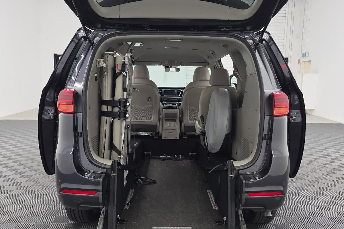 2020 Kia Carnival Si YP image 30