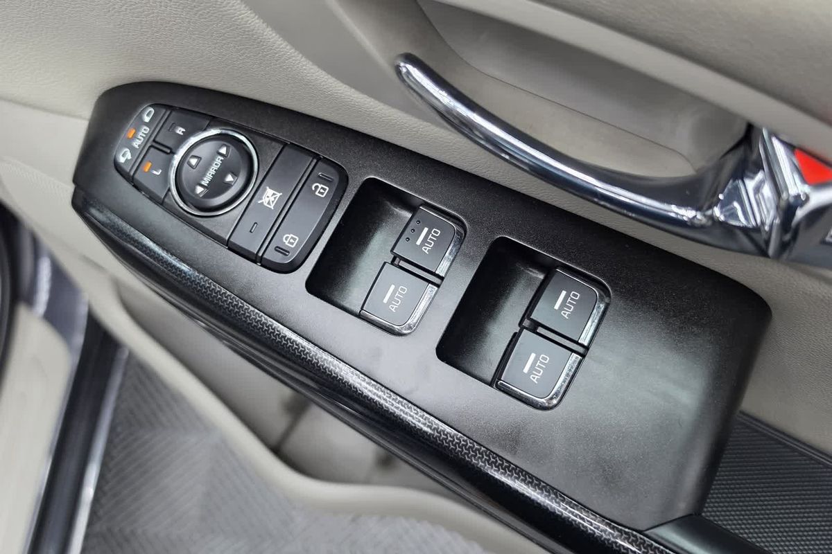 2020 Kia Carnival Si YP image 40