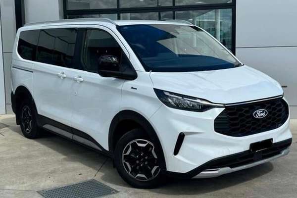 2025 Ford Tourneo Active AV SWB