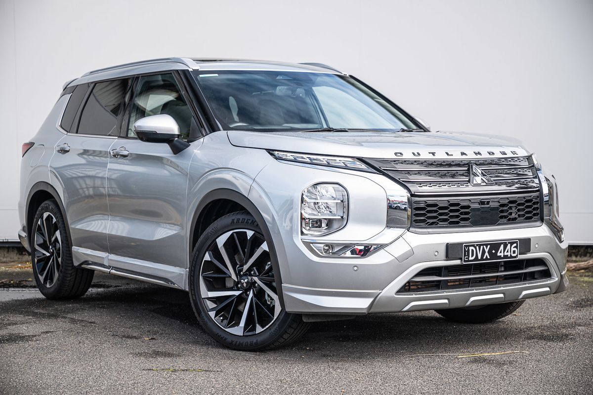 2021 Mitsubishi Outlander Exceed ZM