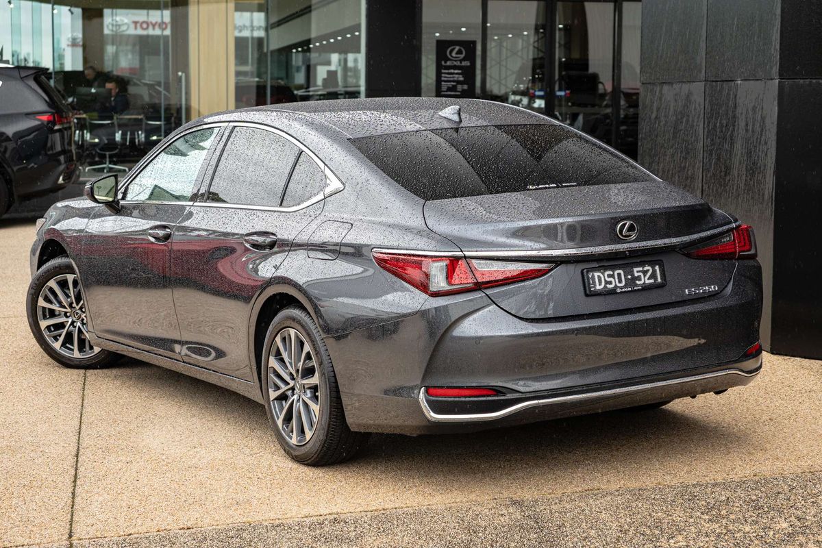 2024 Lexus ES ES250 Luxury AXZA10R