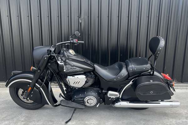 2016 Indian CHIEF DARK HORSE