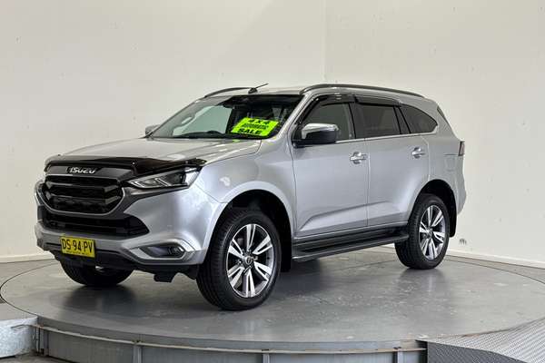 2023 Isuzu MU-X LS-T
