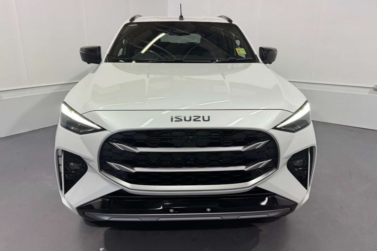2026 Isuzu MU-X LS-T