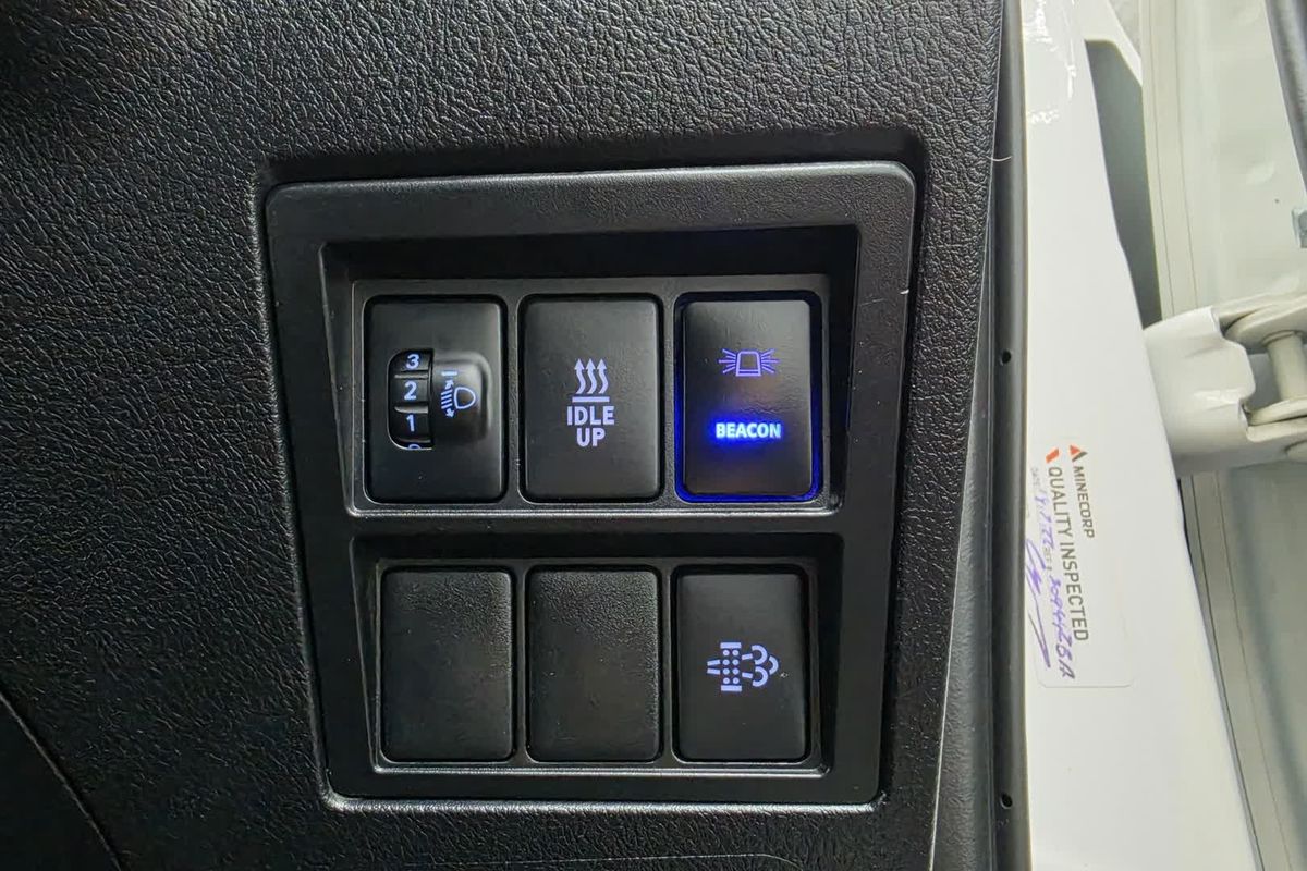 2022 Toyota Hilux SR GUN126R 4X4