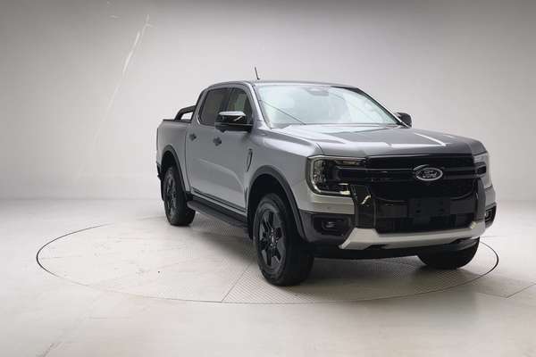 2025 Ford Ranger PHEV Sport 4X4 2.3L thumb-4