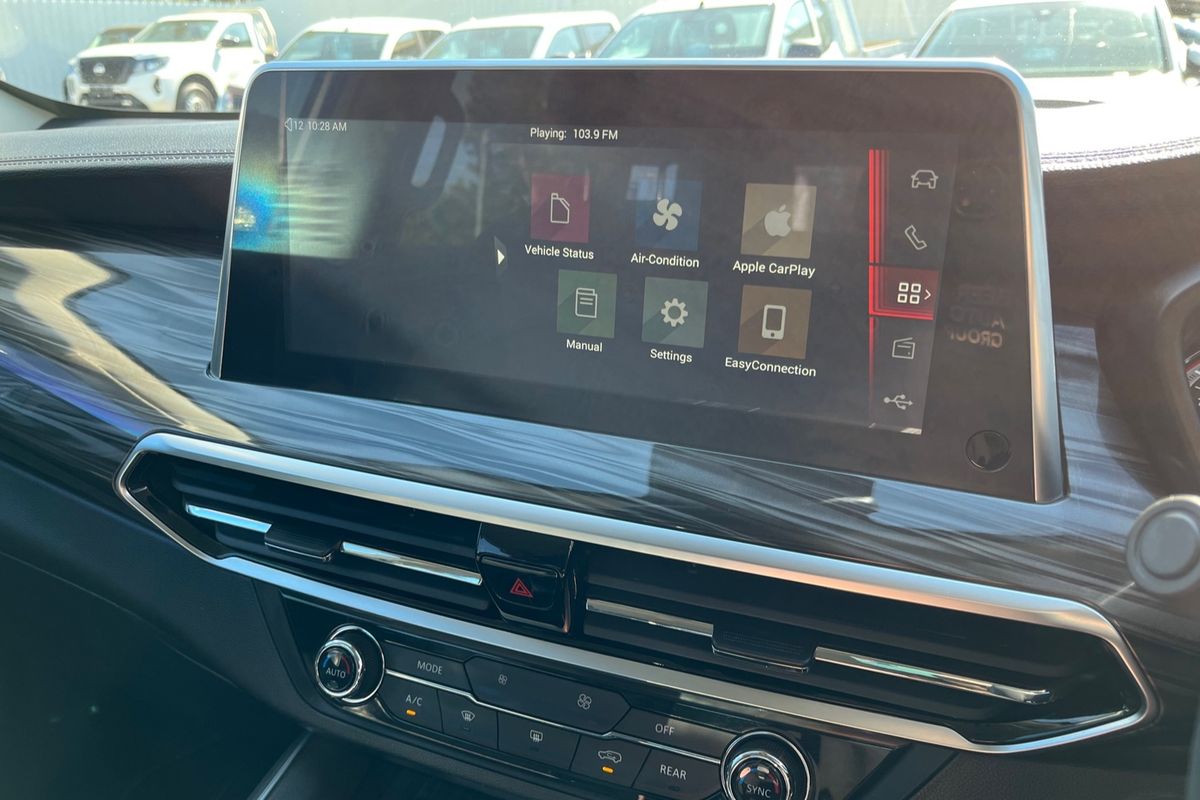 2021 LDV D90 Executive SV9A