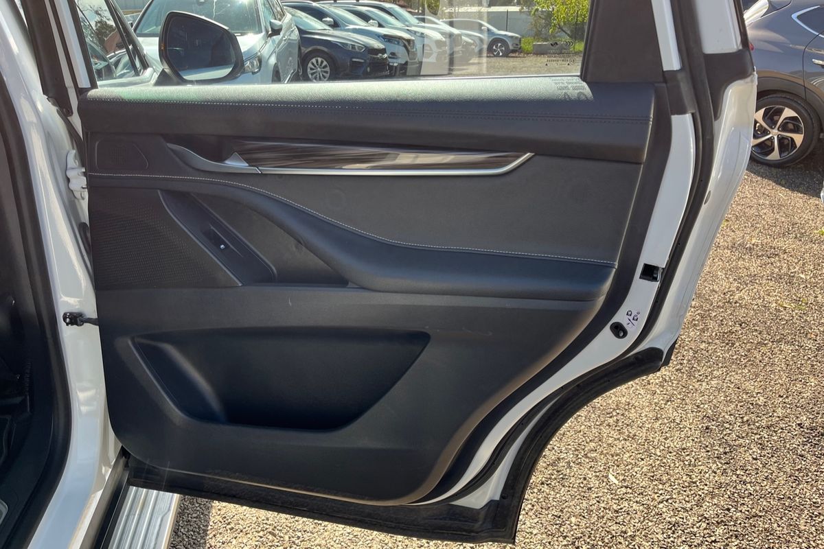2021 LDV D90 Executive SV9A