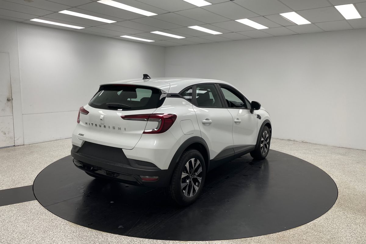 2025 Mitsubishi ASX LS XE