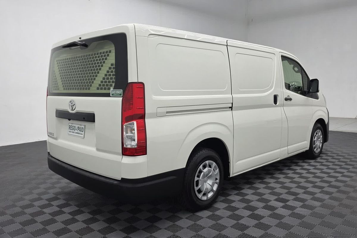 2022 Toyota Hiace GDH300R LWB