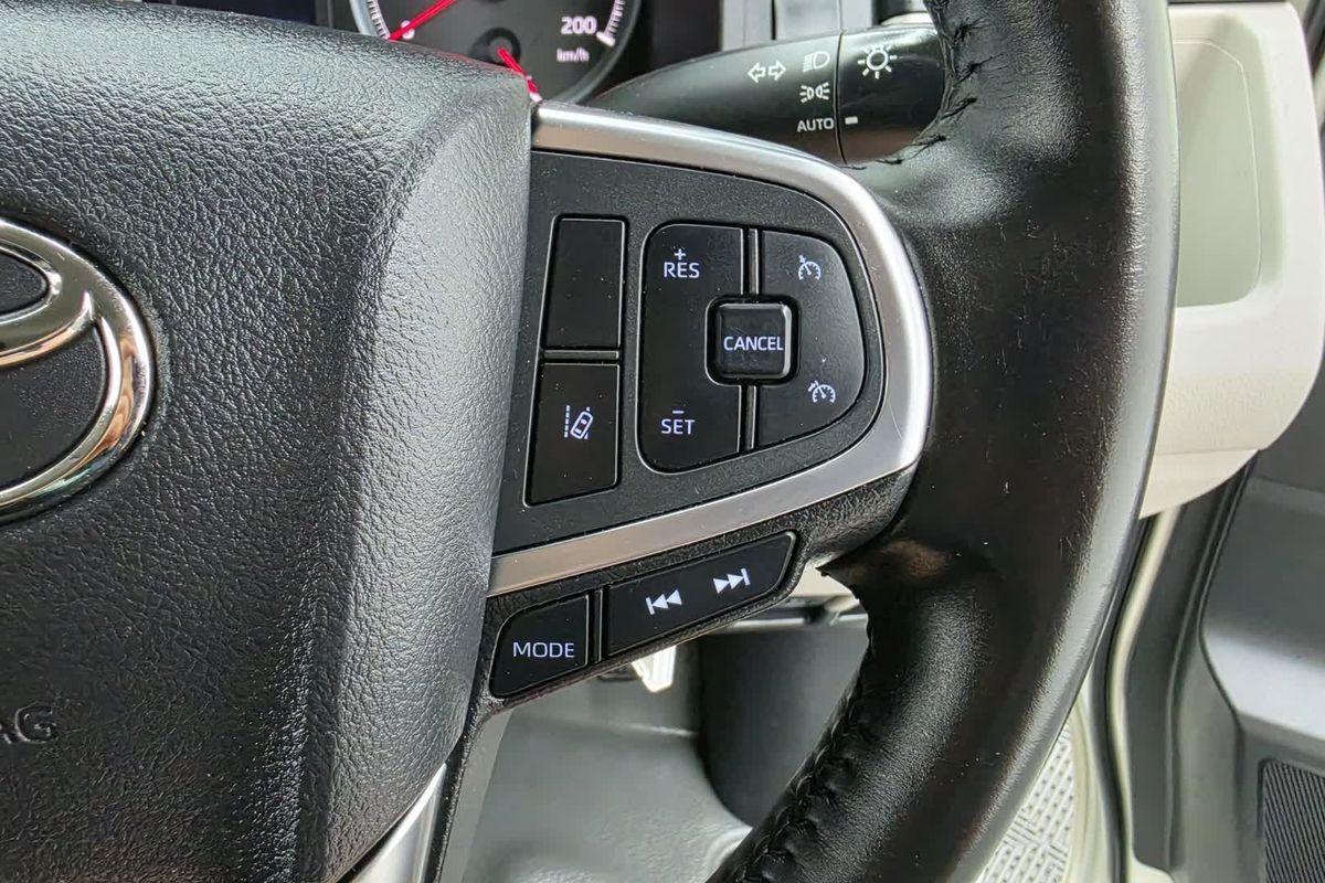 2022 Toyota Hiace GDH300R LWB