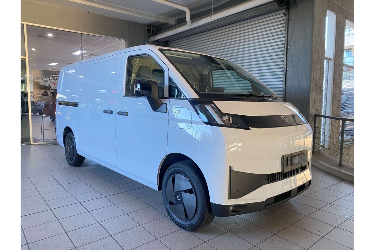 2026 Farizon V7E Standard Range Low Roof