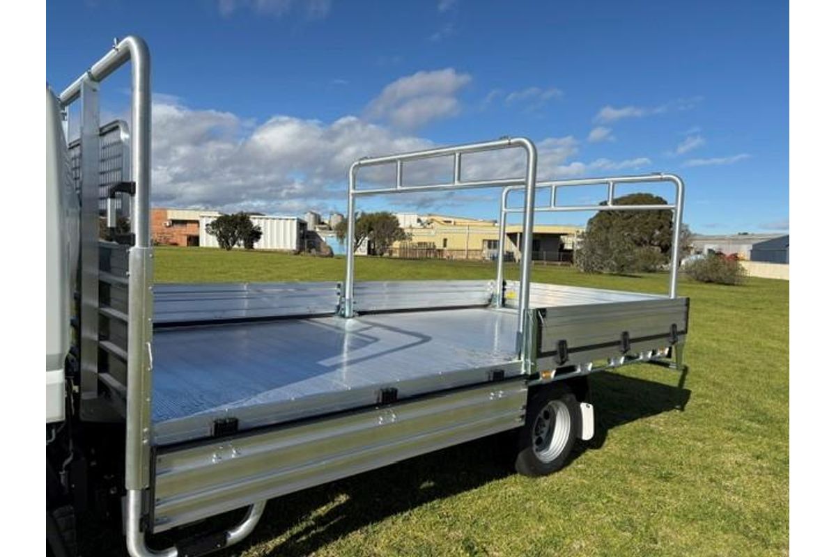 2025 Fuso Canter 515 Alloy Tray image 6