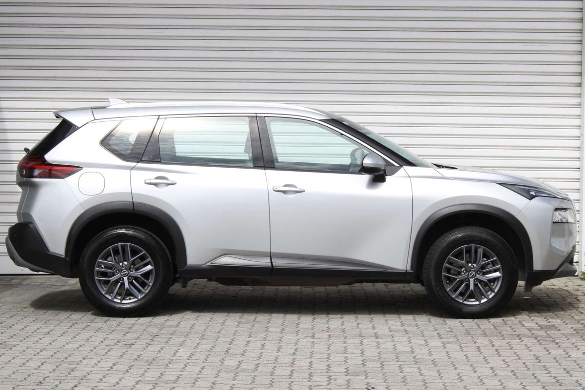 2024 Nissan X-TRAIL ST T33