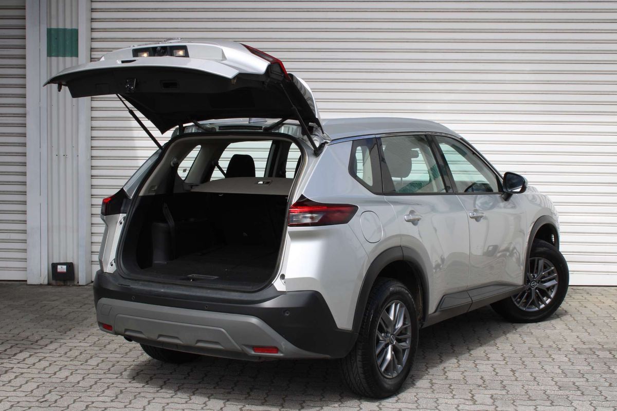 2024 Nissan X-TRAIL ST T33