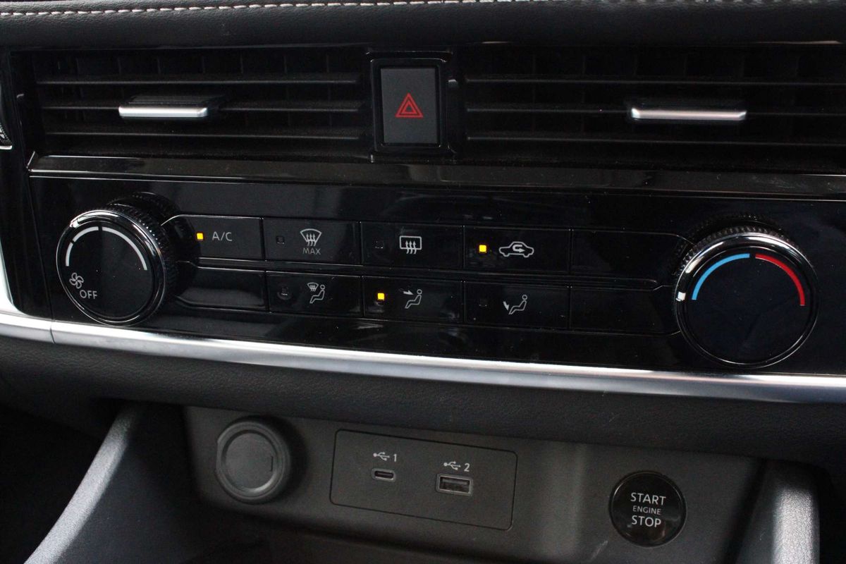2024 Nissan X-TRAIL ST T33
