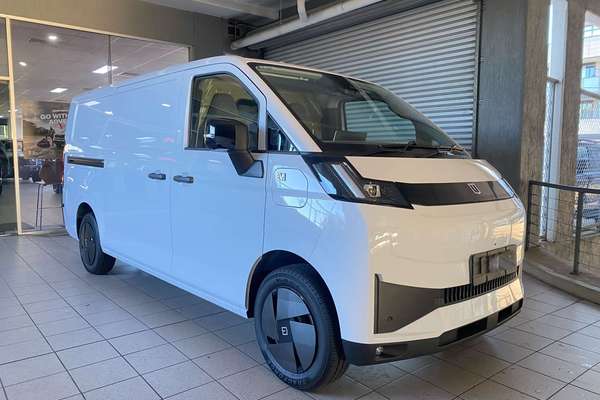 2026 Farizon V7E Standard Range Low Roof