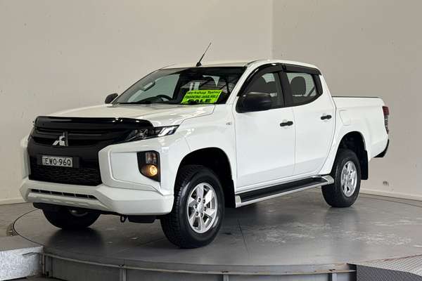 2022 Mitsubishi Triton GLX+ MR 4X4
