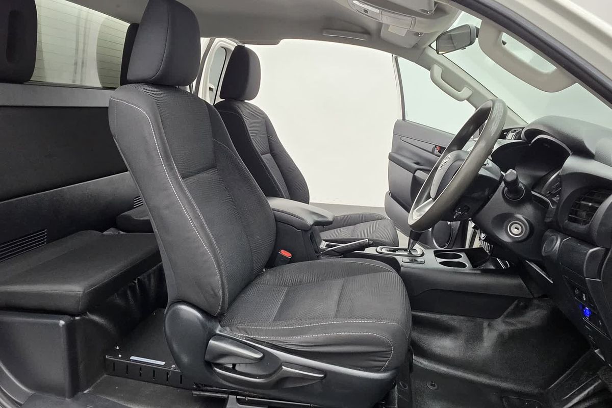 2019 Toyota Hilux SR GUN126R 4X4