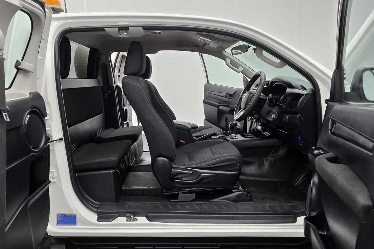 2019 Toyota Hilux SR GUN126R 4X4