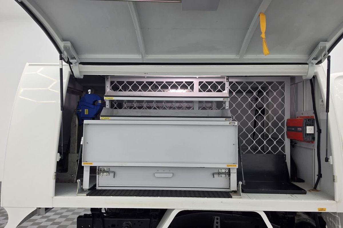 2019 Toyota Hilux SR GUN126R 4X4