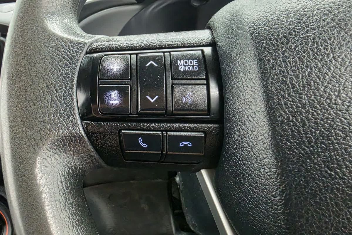 2019 Toyota Hilux SR GUN126R 4X4