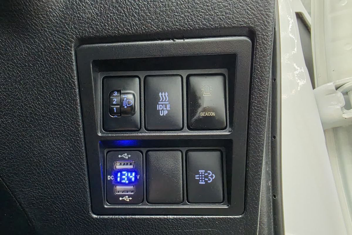 2019 Toyota Hilux SR GUN126R 4X4