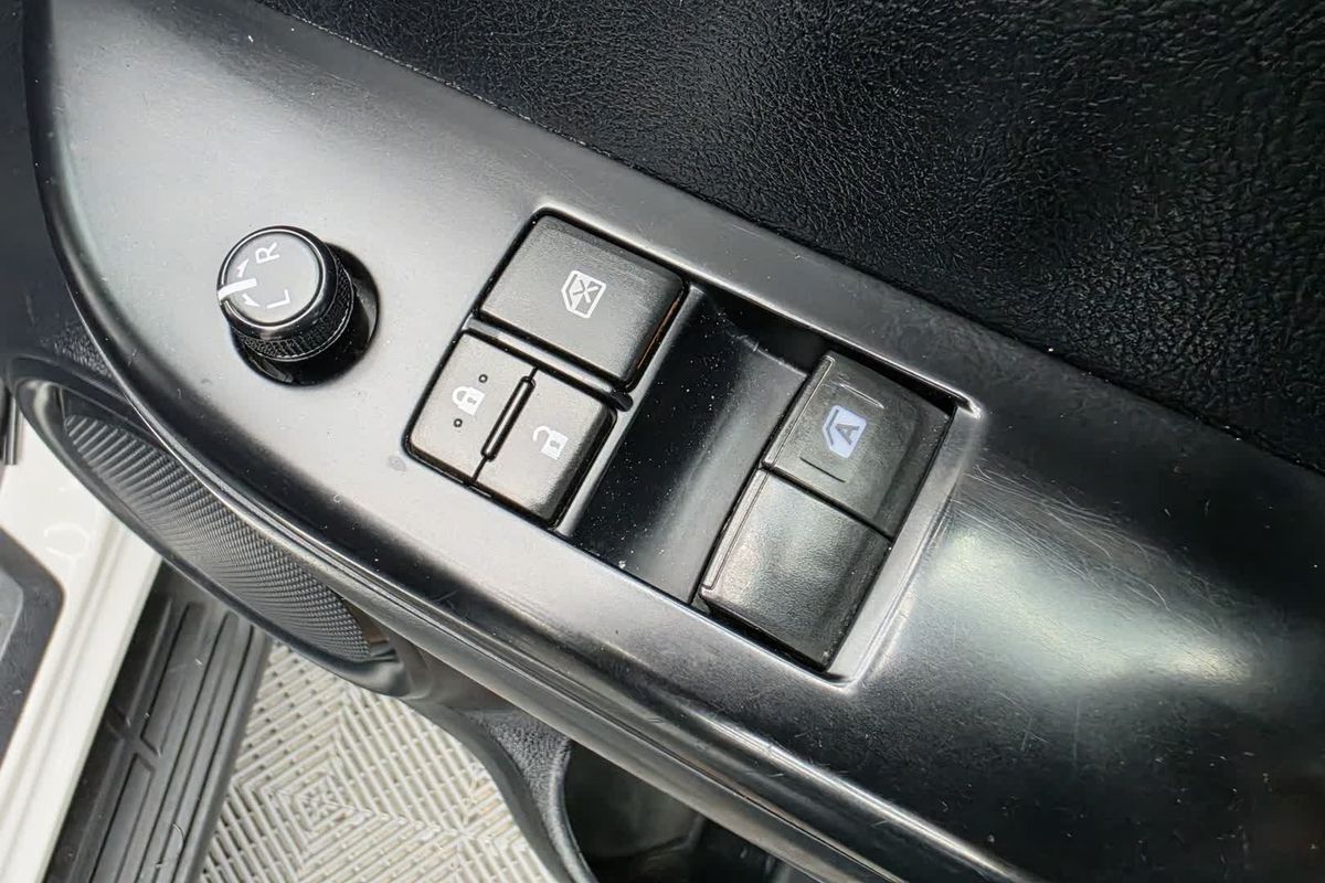 2019 Toyota Hilux SR GUN126R 4X4