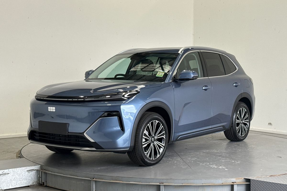 2026 Geely Starray EM-i AWD Inspire P145