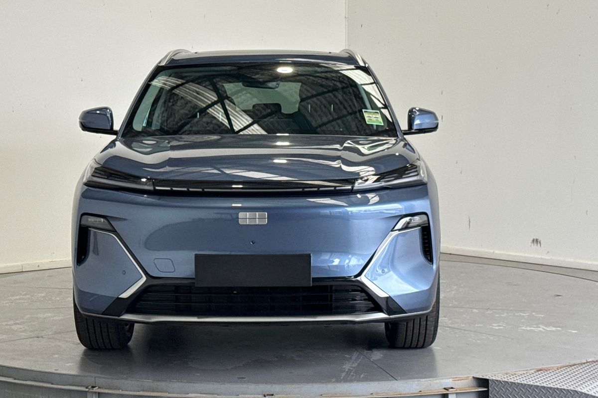 2026 Geely Starray EM-i AWD Inspire P145