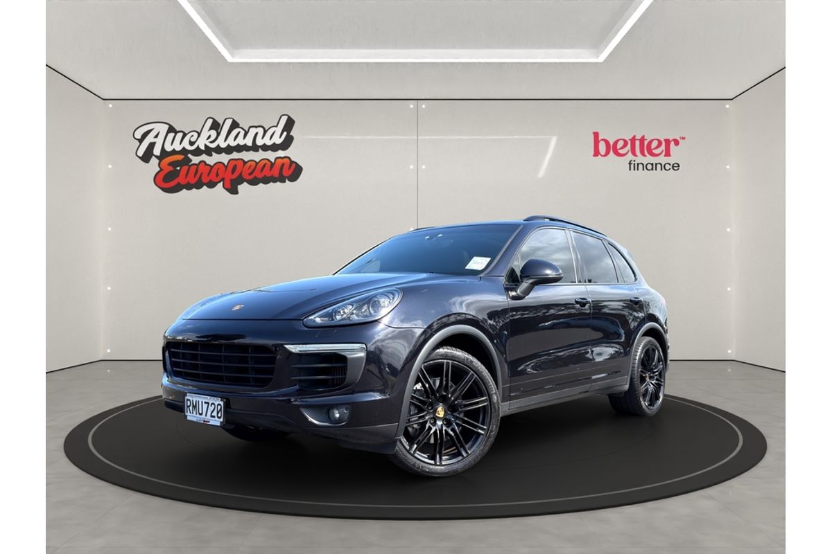 2016 Porsche CAYENNE