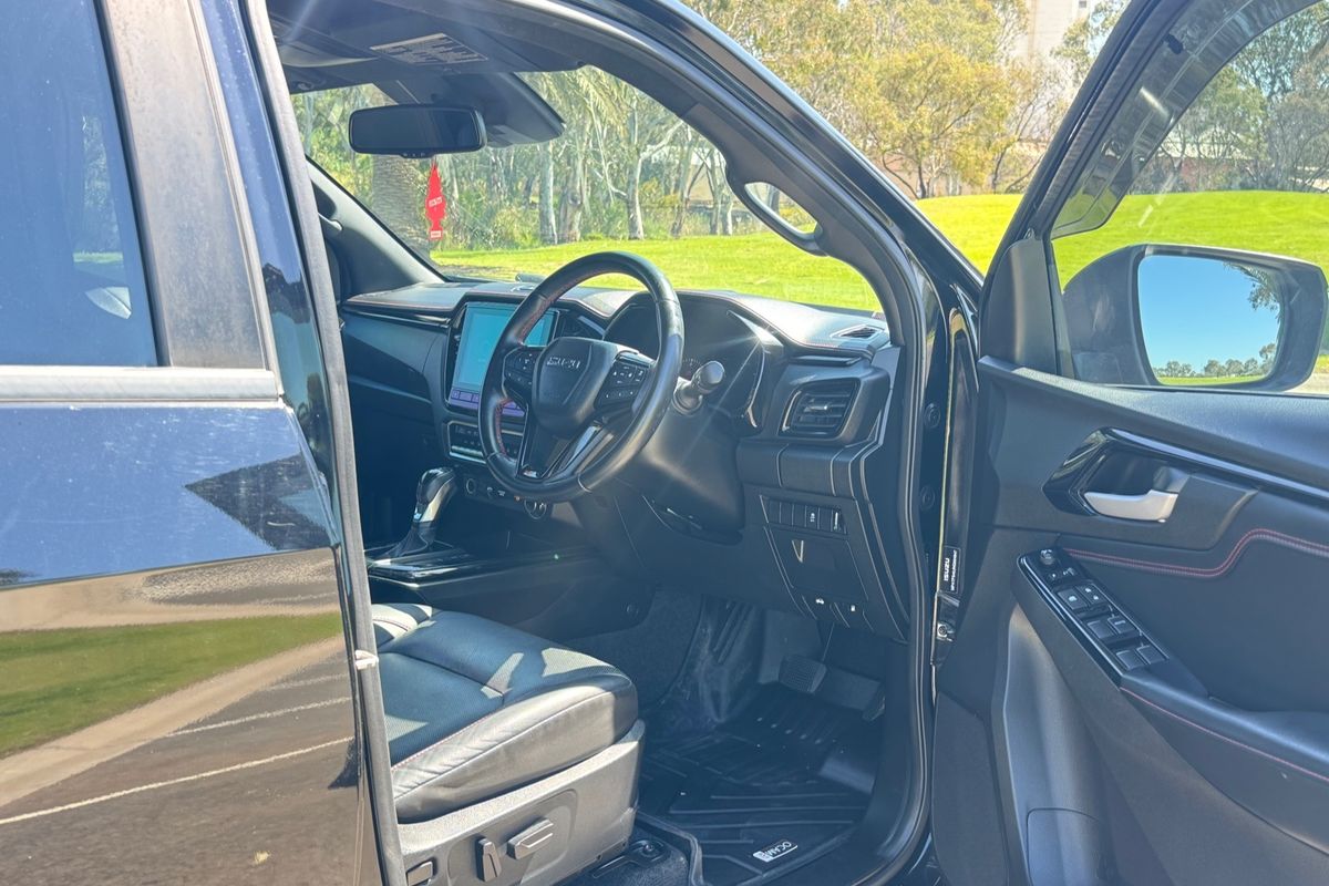 2022 Isuzu D-MAX X-TERRAIN 4X4
