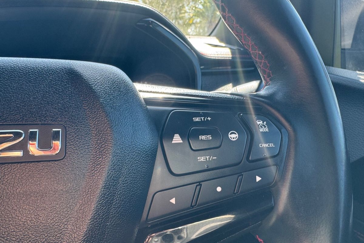 2022 Isuzu D-MAX X-TERRAIN 4X4