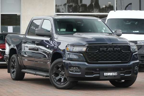 2026 RAM 1500 Express Black Edition Hurricane SO DT 4X4 SWB